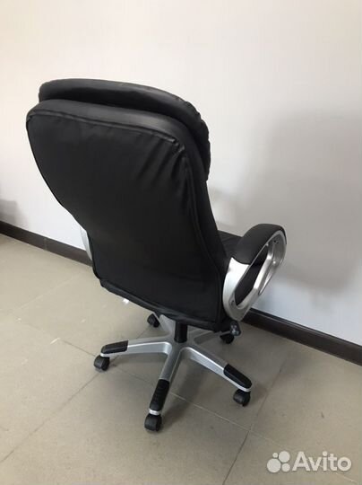 Компьютерное кресло новое