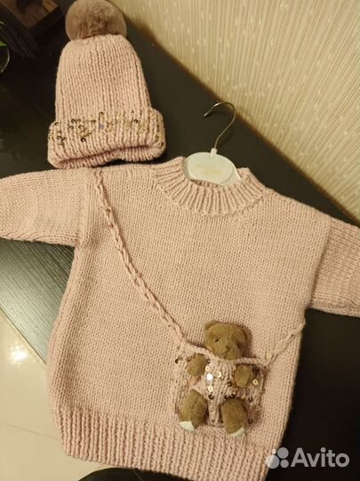 Вязаный свитер детский с игрушкой. Ручная работа