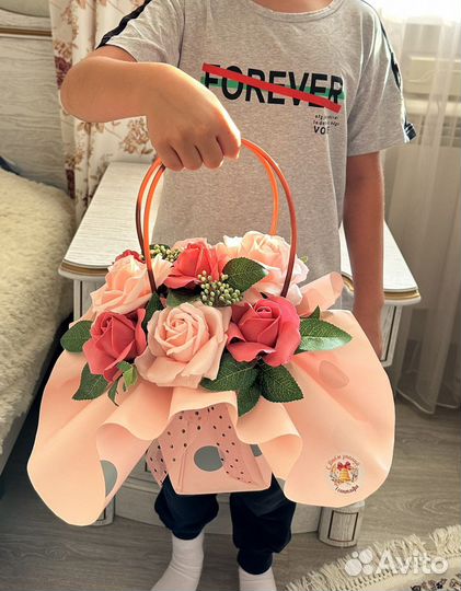 Букет из пенных роз учителю, 1 сентябр