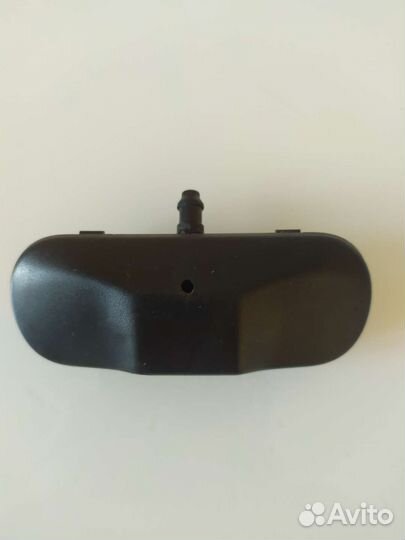 Форсунка омывателя лобового стекла VW Tiguan