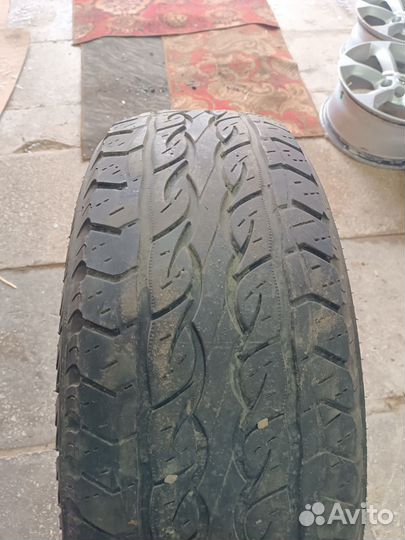 Kumho Road Venture SAT KL61 265/65 R17