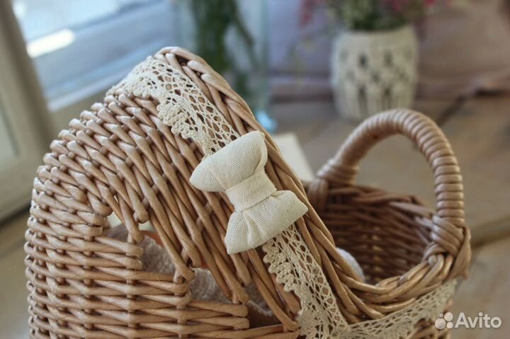 Плетеная коляска для кукол