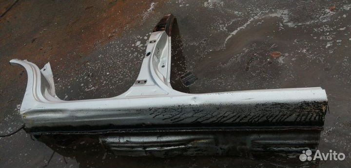 Порог кузовной правый Toyota Corolla Spacio AE111