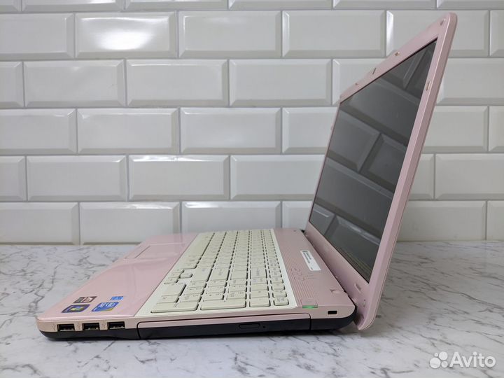 Ноутбук Sony vaio core i3