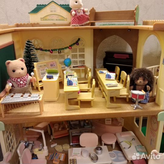 Sylvanian families. Набор школа больница