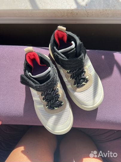 Детские кооссовки Zara, 28р