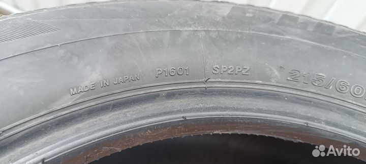 Bridgestone Blizzak Spike-02 215/60 R16 95T