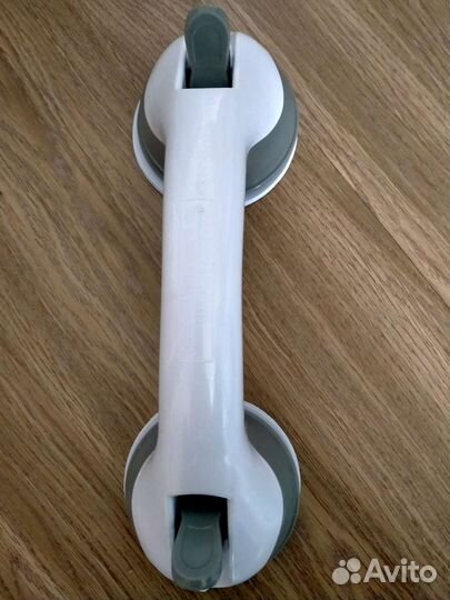 Ручка поручень на присосках