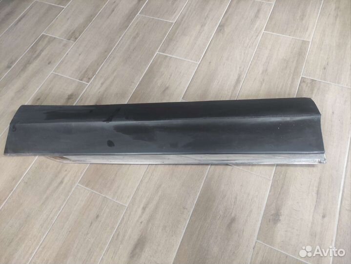 Молдинг двери передней правой Volkswagen Tiguan