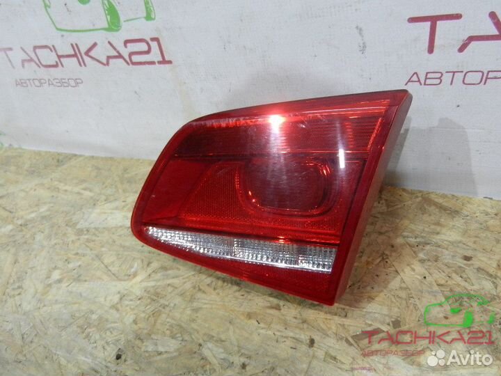 Фонарь внутренний правый VW Passat B7 (2010-2015)