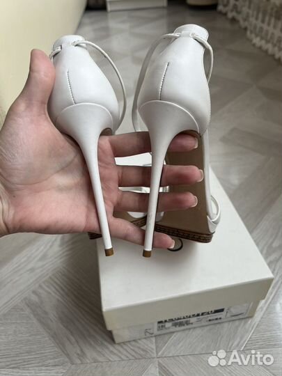 Босоножки casadei