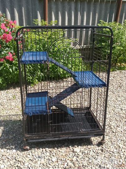 Клетка большая