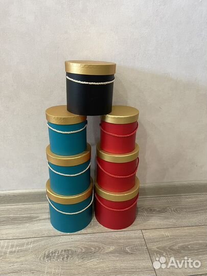 Подарочная шляпная коробка