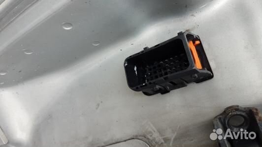 Дверь передняя правая opel zafira B (CEA27E201)