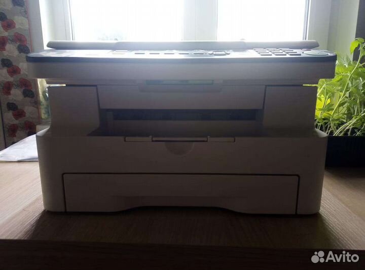 Принтер сканер копир лазерный цветной