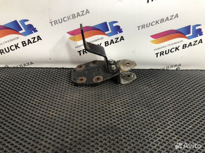 Кронштейн рессоры передней Renault Major