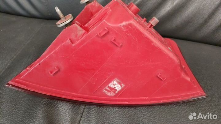 Фонарь задний левый Audi A8 D3 6.0 BHT 2008