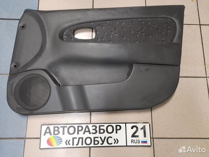 Обшивка передняя правая Kia Spectra Киа Спектра