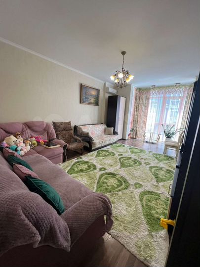 2-к. квартира, 55 м², 3/10 эт.