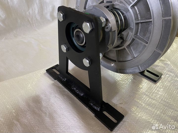 Кронштейн двухопорный (усиленный) на мотобуксир