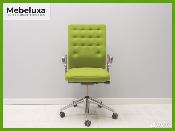 Кресло компьютерное Vitra ID