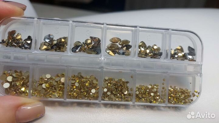 Стразы для ногтей