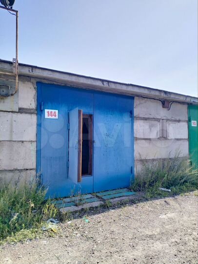 Гараж, > 30 м²