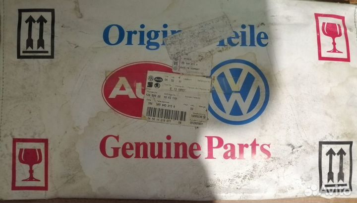 Стекло боковое Volkswagen Golf