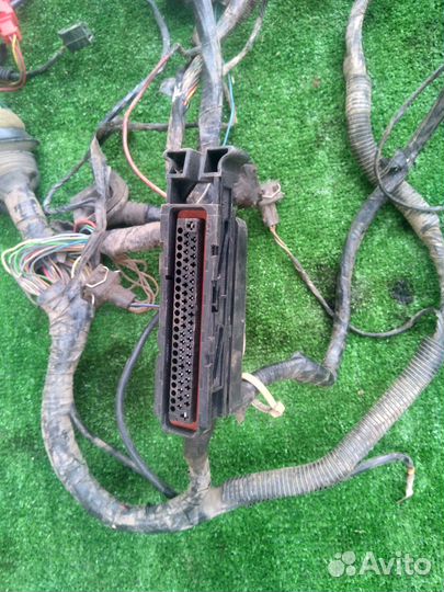 Коса эбу 1.6 AEE Golf 3 Vento