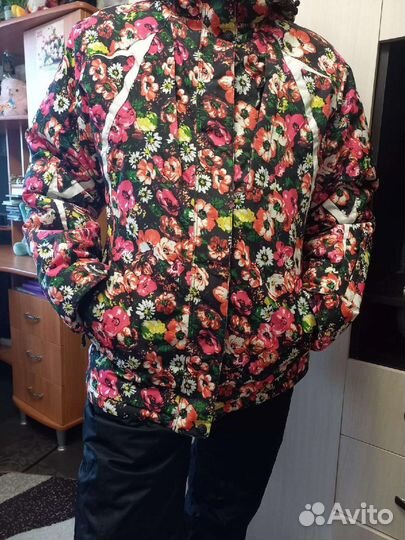 Горнолыжная куртка женская новая