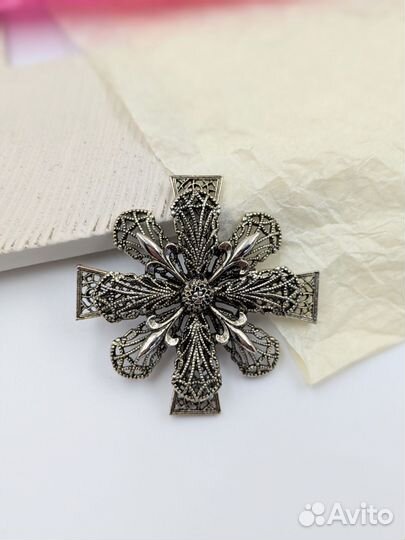 Брошь винтажная ART