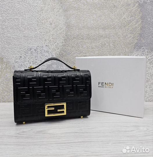 Сумка Fendi кожа 22 см