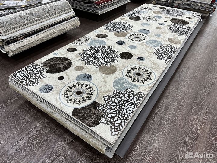 Ковер 1.5х4 новый современный