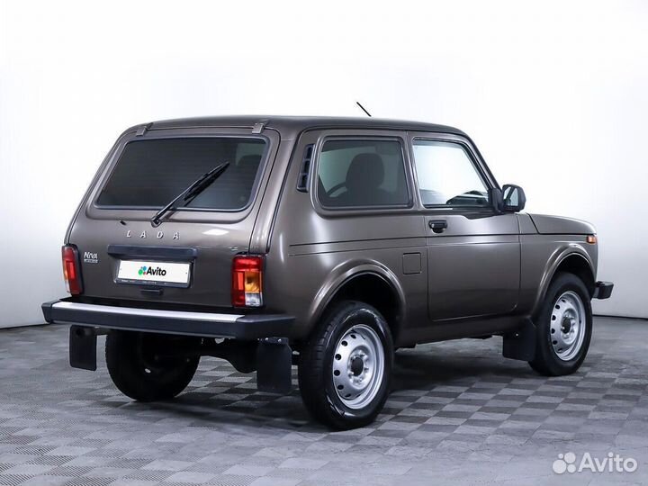 ВАЗ Niva Legend 1.7 МТ, 2022, 308 км