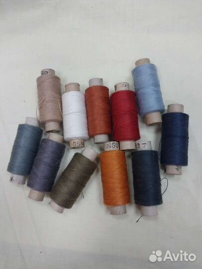 Набор из ниток 