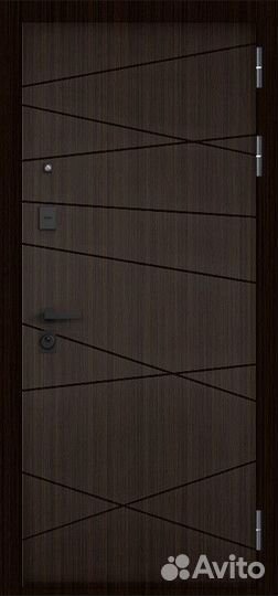 Железная дверь с зеркалом