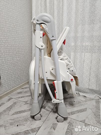 Стульчик для кормления babyton