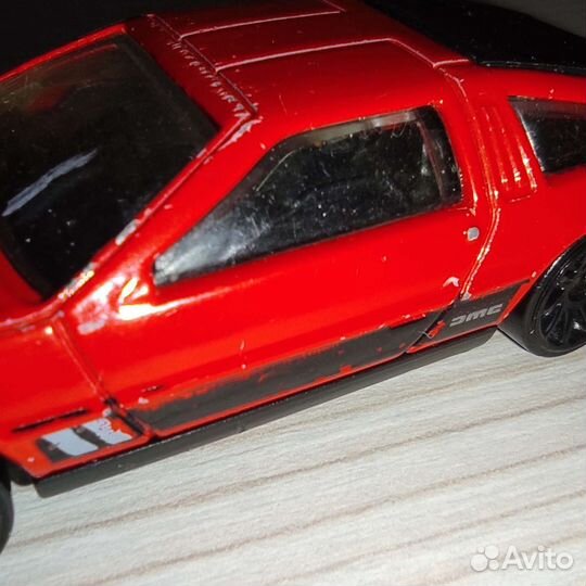 Hot Wheels DMC DeLorean 1:64 Mattel