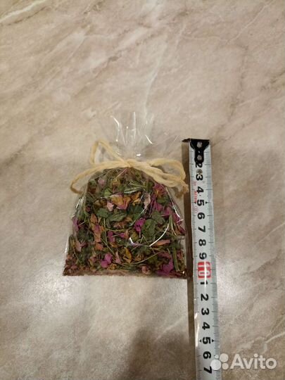 Травяной сбор: мята, клубника, роза, чабрец