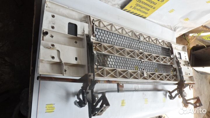 Капот (решетка радиатора) scania 291615