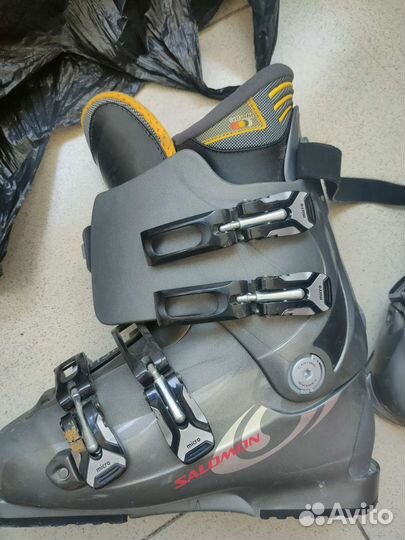 Горнолыжные ботинки