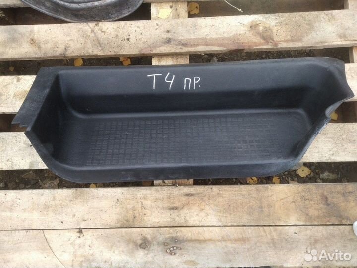 Накладка декоративная передняя правая Volkswagen