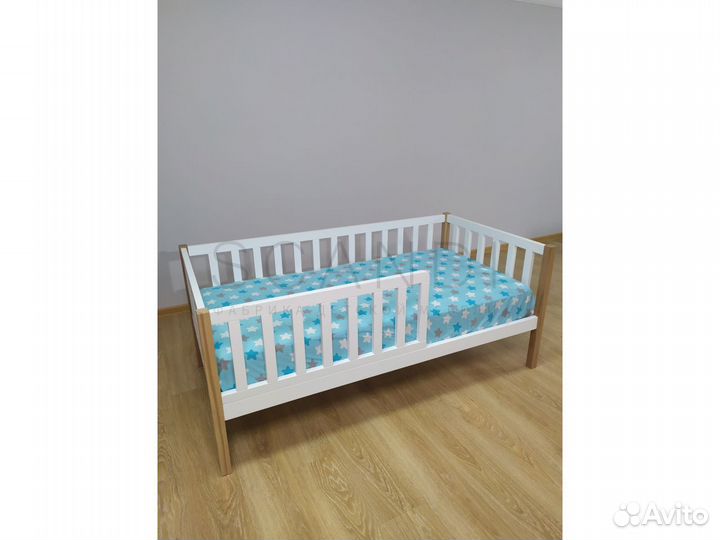 Детская кровать Наоми с бортом из бука