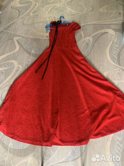 Вечернее платье в пол