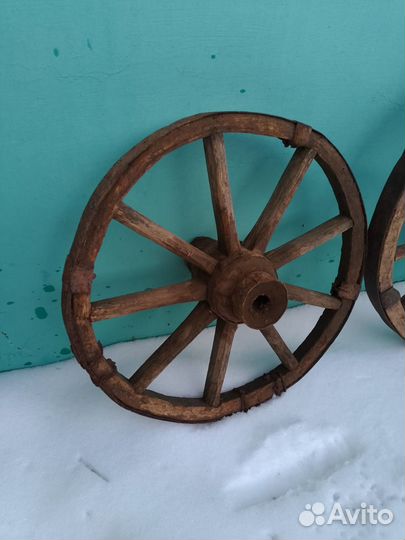 Колеса от телеги старинные