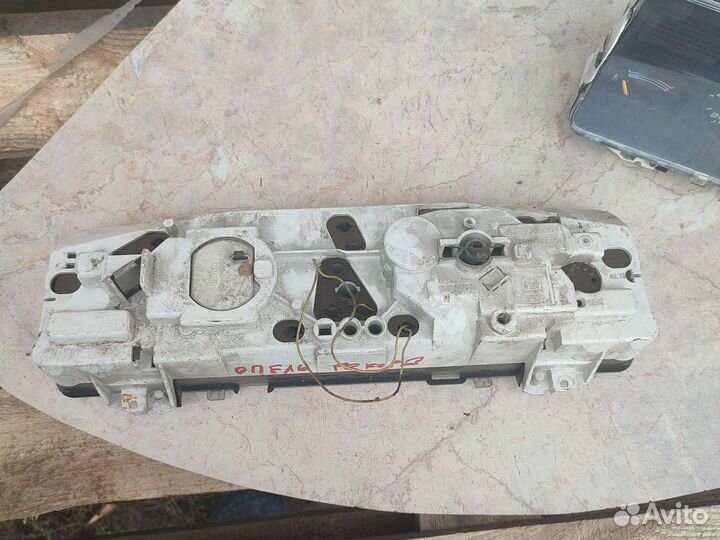 Опель Рекорд щиток приборов