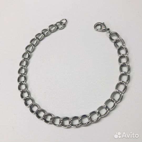 Браслет на руку