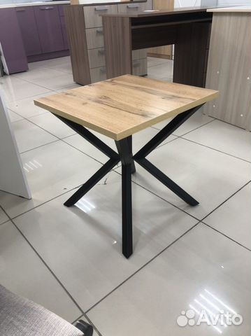 Стол журнальный