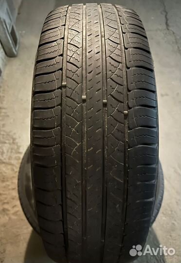 Michelin Latitude Tour HP 235/65 R17