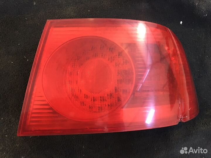 Фонарь задний правый Volkswagen Phaeton(2060)